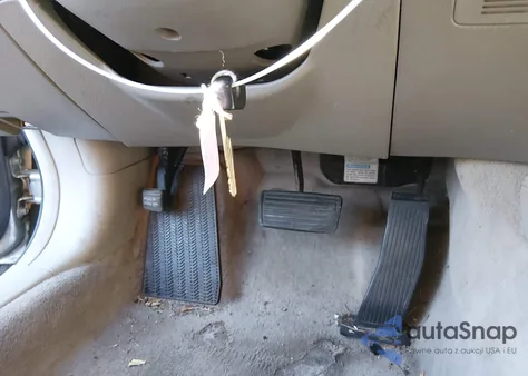 2005 Acura Rl 3.5 z USA, uszkodzony, nr VIN JH4KB16545C003046